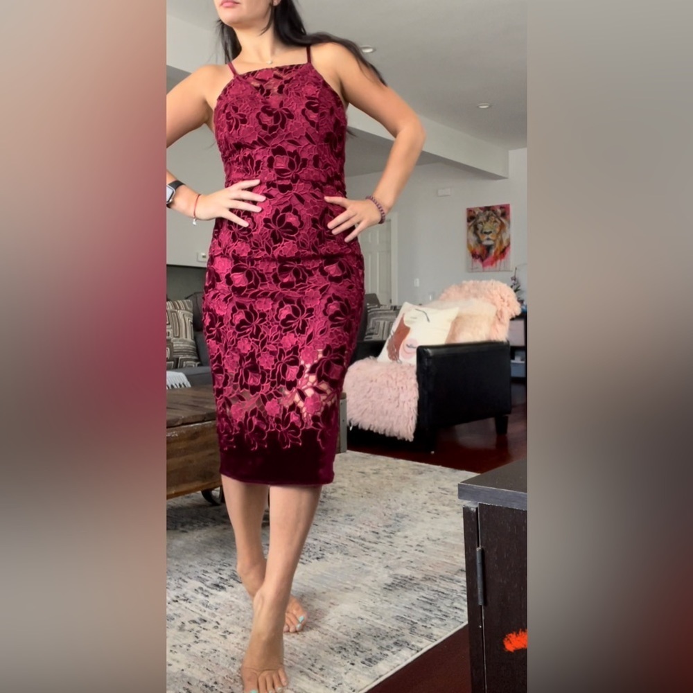 Chi Chi London Red Lace Formal
Cocktail Dress Velvet